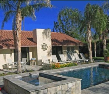 Triangle Inn Clothing Optional Resort For Men Palm Springs Exterior foto