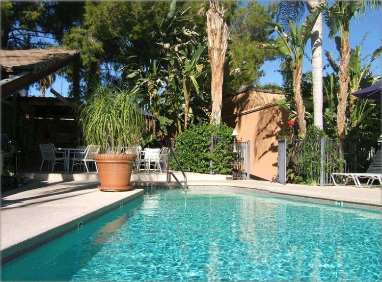 Triangle Inn Clothing Optional Resort For Men Palm Springs Exterior foto