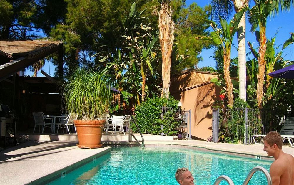 Triangle Inn Clothing Optional Resort For Men Palm Springs Exterior foto